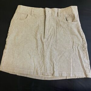 Forever 21 White & Gray Striped Mini Skirt